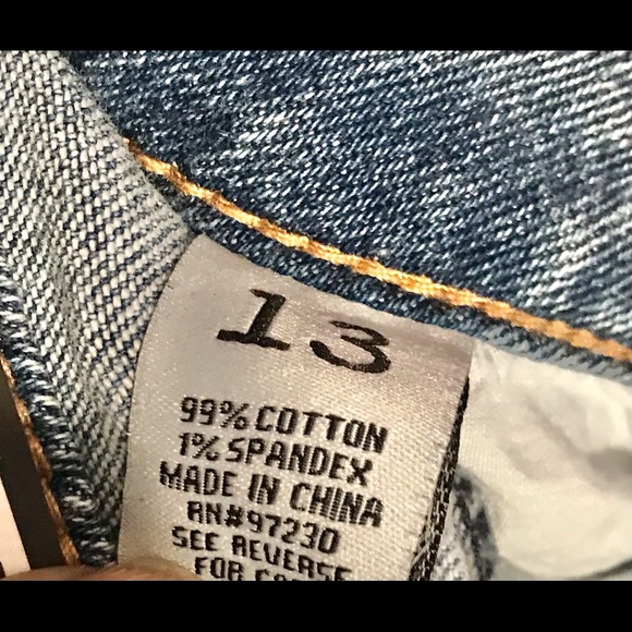 Almost Famous Vintage Mom Jeans - Picture 2 of 7